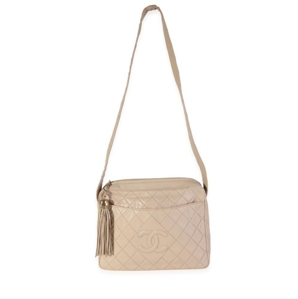 CHANEL 1994 VINTAGELIGHT BEIGE LAMBSKINLARGE CAMERA CASEMESSENGER BAG. - Picture 12 of 17